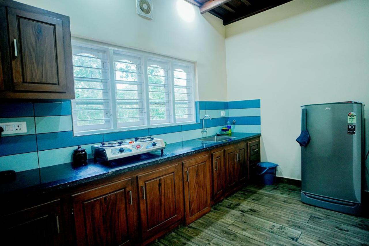 Falcon Riverview Resorts Kuttampuzha Exterior photo