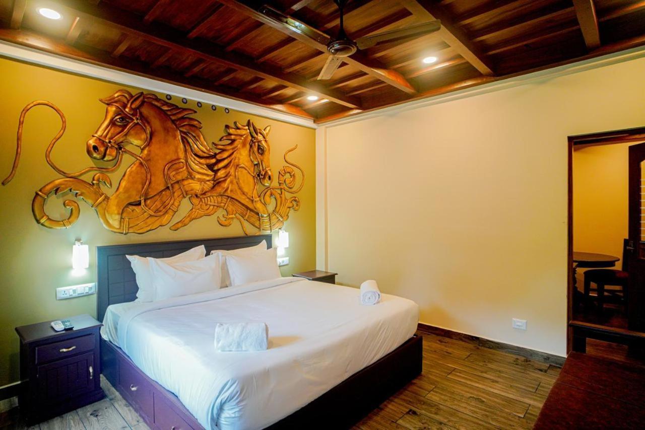 Falcon Riverview Resorts Kuttampuzha Exterior photo